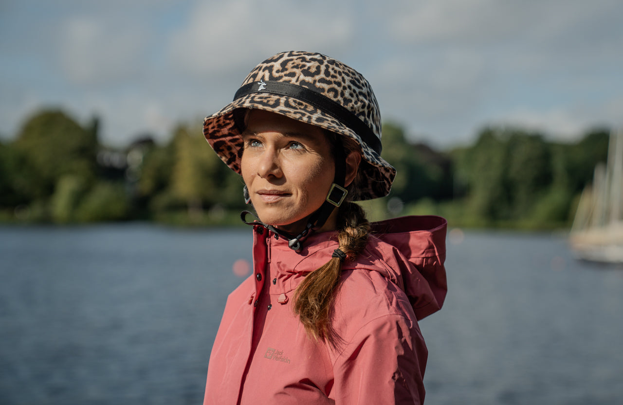 Tokyo Feline Flair Helmet Hat (helmet+cover)
